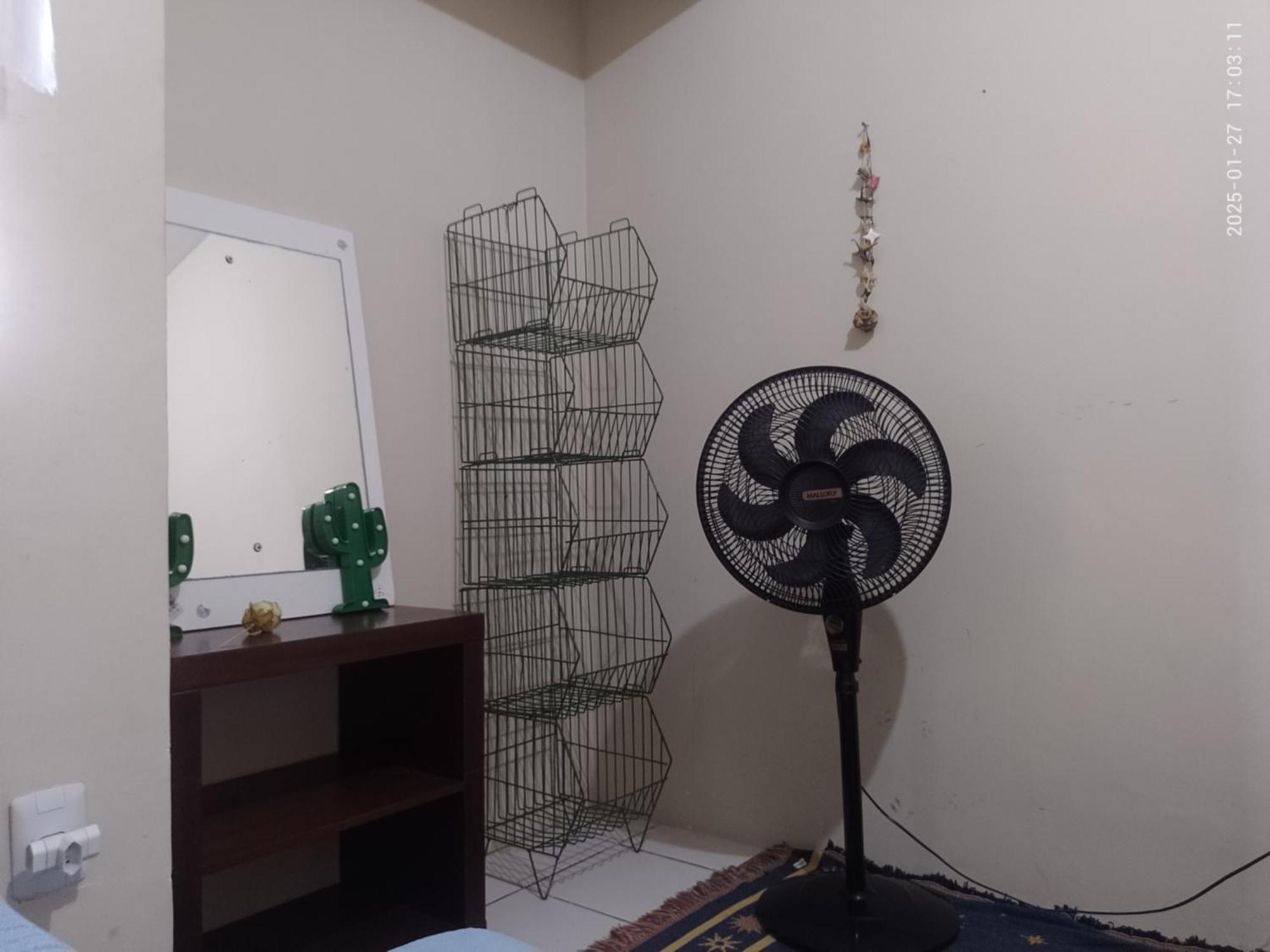 Alugo Do Que Moro Ate 3pessoas Camasolteircomadicional Sofacama Estante Ventilador Vista O Mar E Farol De *